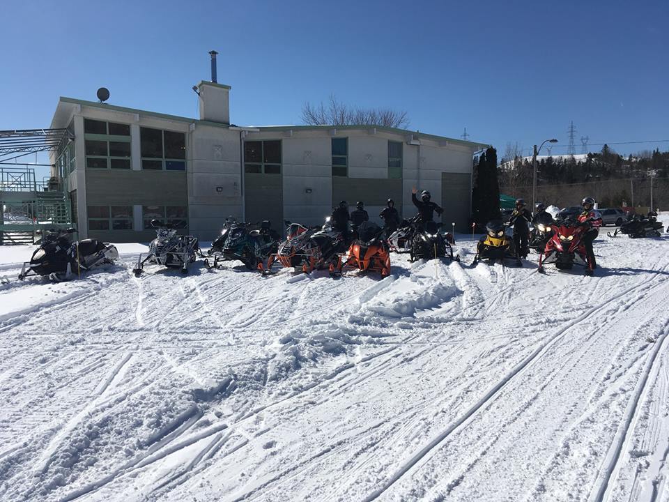 Relais Place des Sports - Snowmobile Relay Station