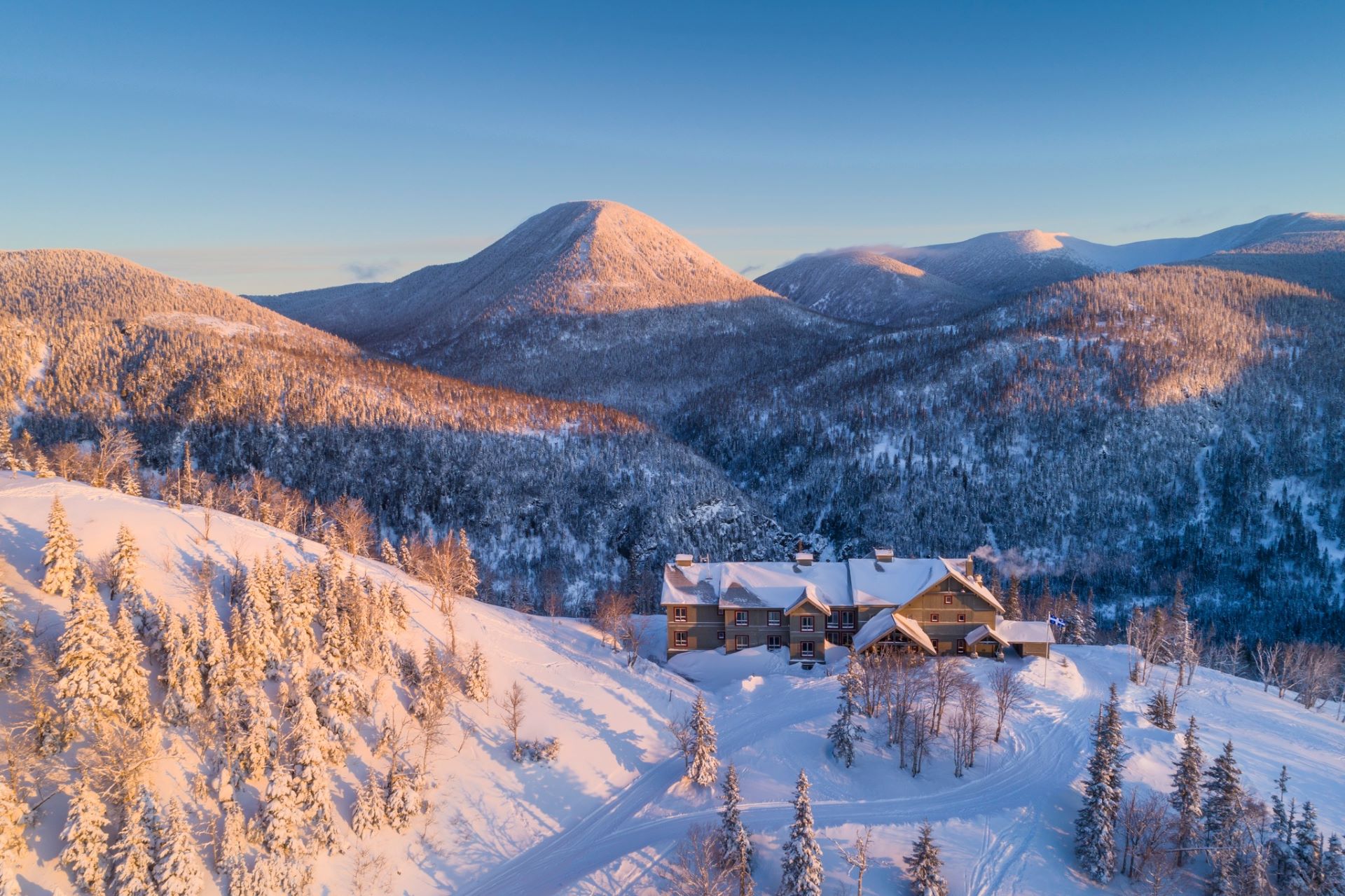 Auberge de montagne des Chic-Chocs in the Matane Wildlife Reserve