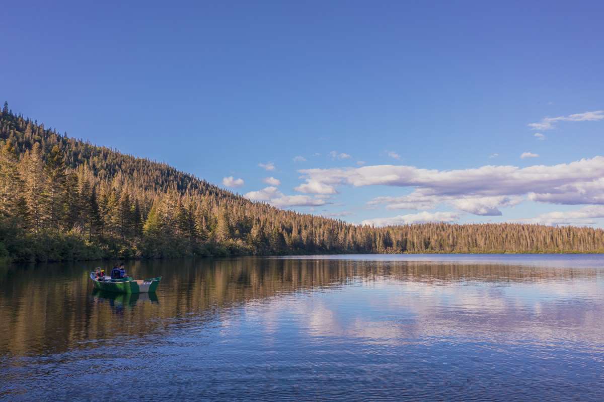 Pêche sur lac - Réserve faunique de Matane