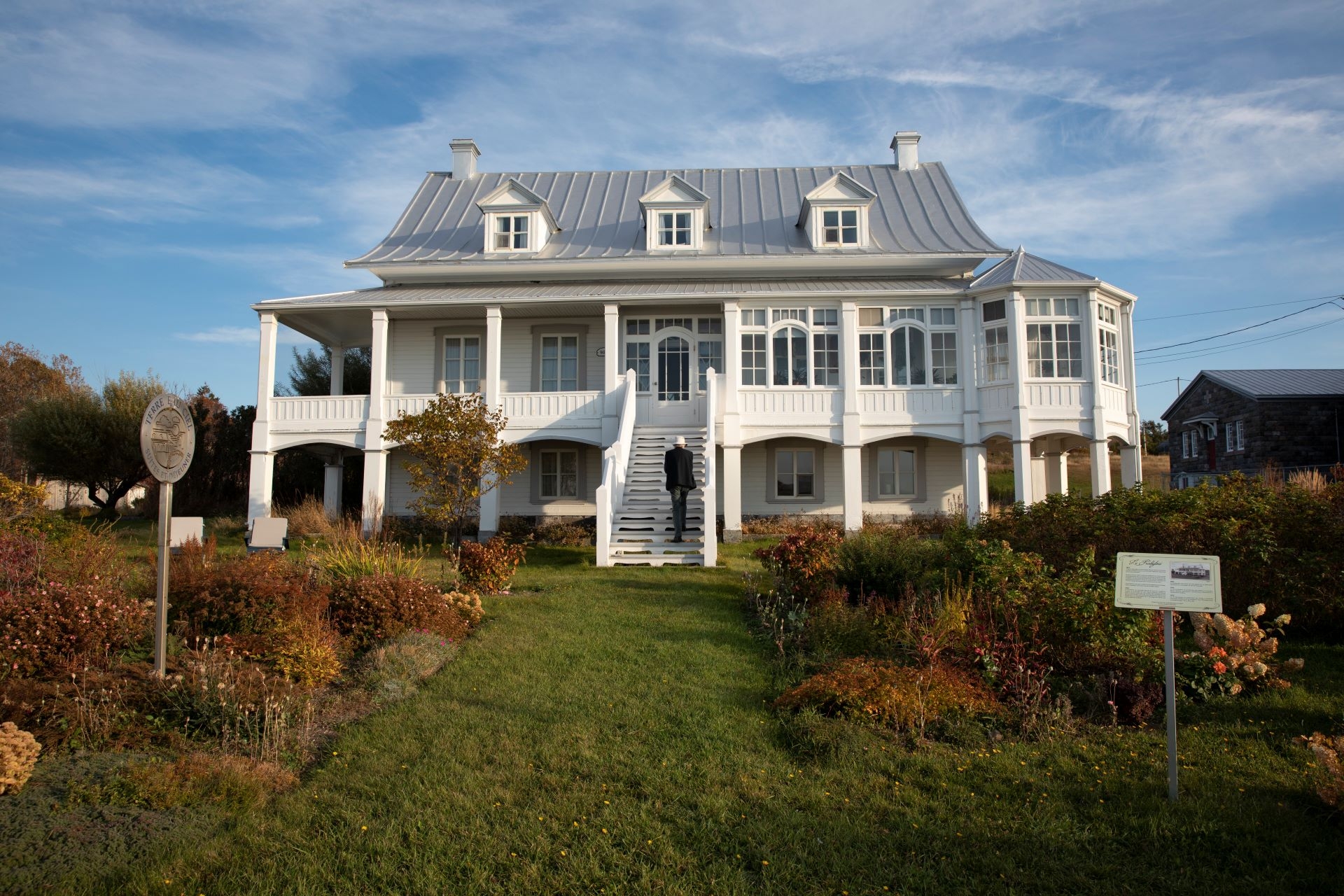Baie-des-Sables Heritage Trail