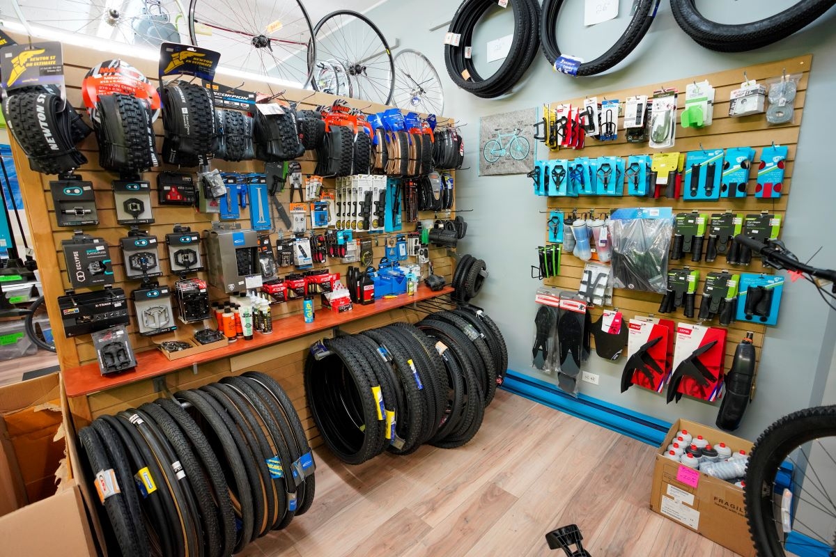 Vélo Spécialité - Boutique de vélo et autres équipements sportifs