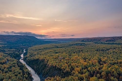 Les meilleures adresses pour une escapade d’automne aux milles saveurs et couleurs en Matanie